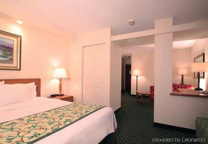 Fairfield Inn & Suites Louisville North Jeffersonville Eksteriør bilde